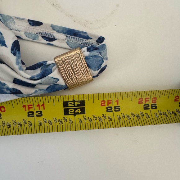 Nip Tuck Swim Petal Plunge Eva One Piece Swimsuit Size 10 - Picture 11 of 13